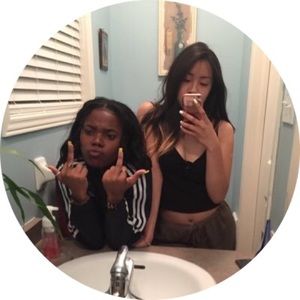 Meet your Posher, Monnae